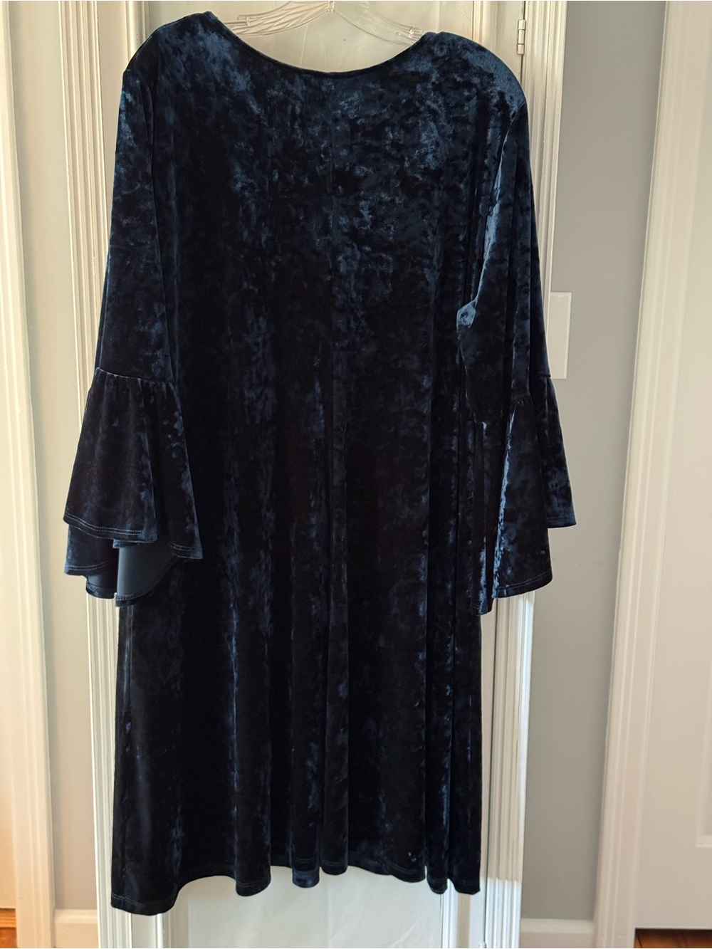 Karen Kane Teal Crushed Velvet V-Neck Bell Sleeve Midi Dress Size 3X - Picture 4 of 4